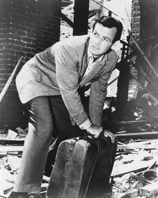 “The Fugitive” Una Spettacolare Caccia all'Uomo con David Janssen e un Mistero da Risolvere!