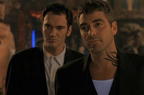 From Dusk Till Dawn: Un viaggio sanguinoso e sensuale con George Clooney come cacciatore di vampiri!